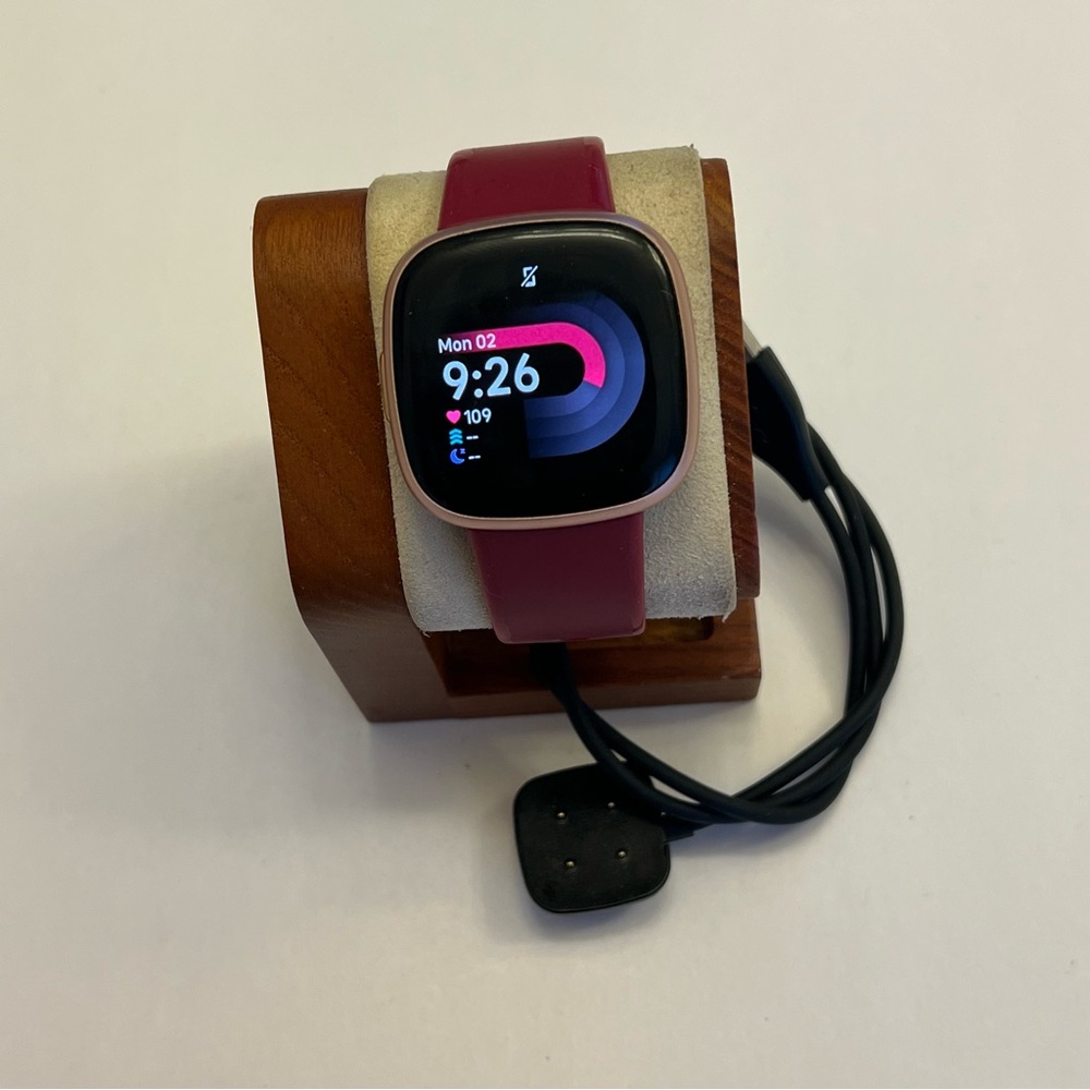 Fitbit Versa 3 In Rose Gold